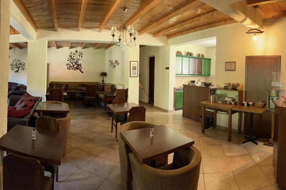 Guesthouse Teloni Vitina Ngoại thất bức ảnh