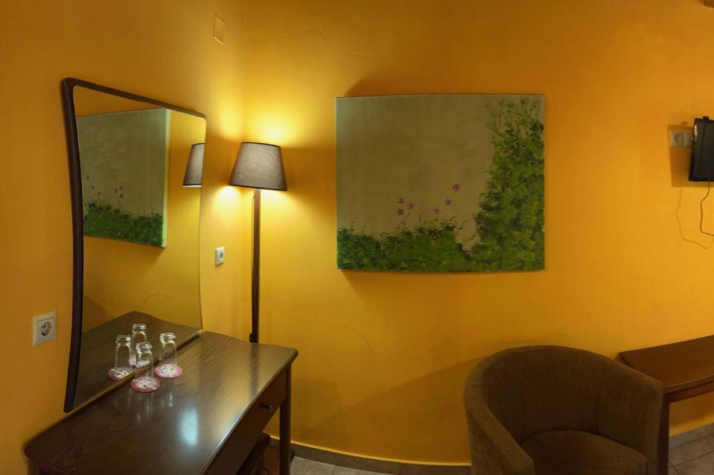 Guesthouse Teloni Vitina Ngoại thất bức ảnh