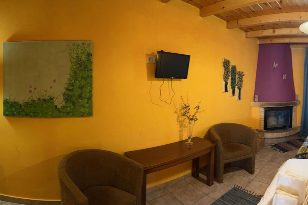 Guesthouse Teloni Vitina Ngoại thất bức ảnh