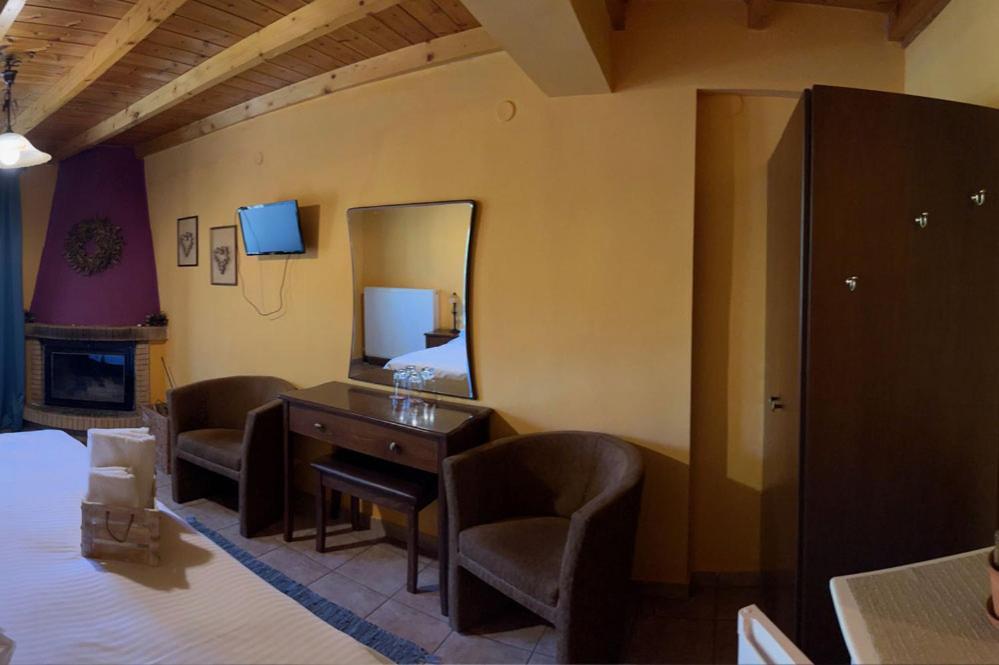 Guesthouse Teloni Vitina Ngoại thất bức ảnh