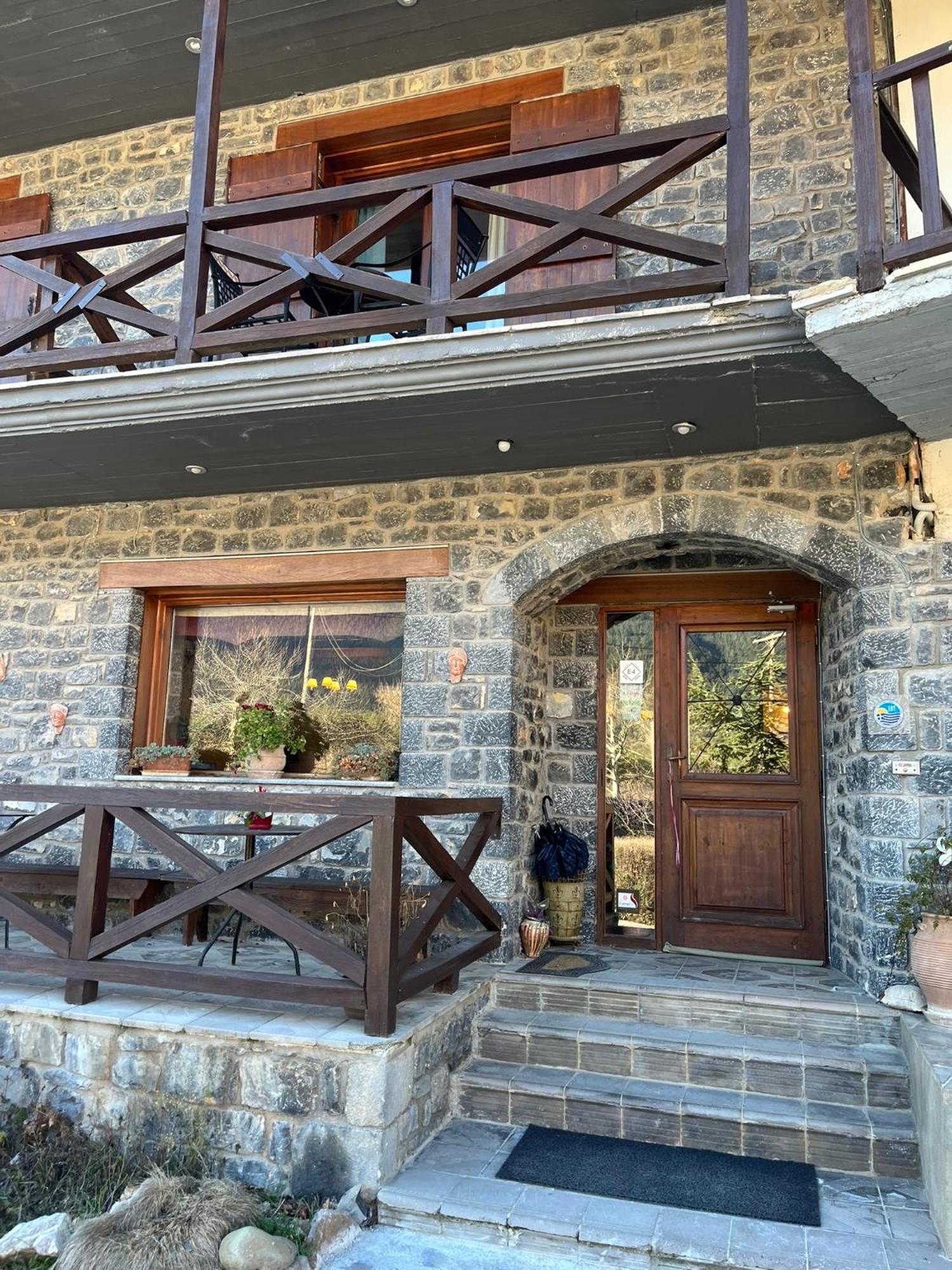 Guesthouse Teloni Vitina Ngoại thất bức ảnh